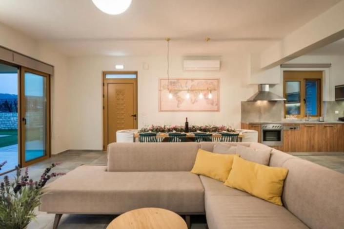 Image No.6-Maison / Villa de 5 chambres à vendre à Gavalohori