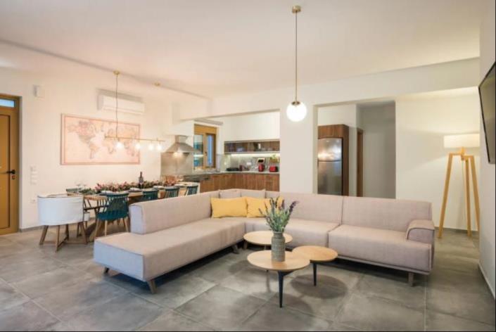 Image No.12-Maison / Villa de 5 chambres à vendre à Gavalohori