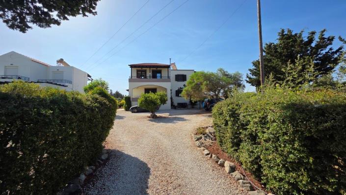 Image No.2-4 Bed Villa / Detached for sale
