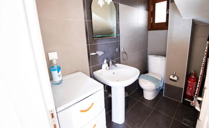 Image No.10-3 Bed Villa / Detached for sale