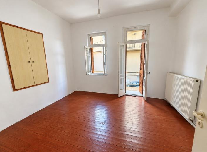 Image No.7-2 Bed Townhouse for sale
