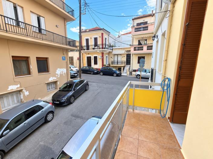 Image No.10-2 Bed Townhouse for sale