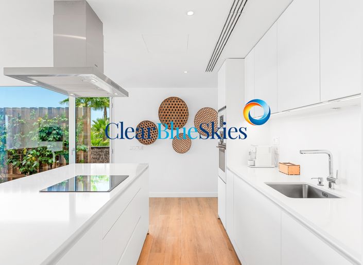 Image No.10-3 Bed Villa for sale