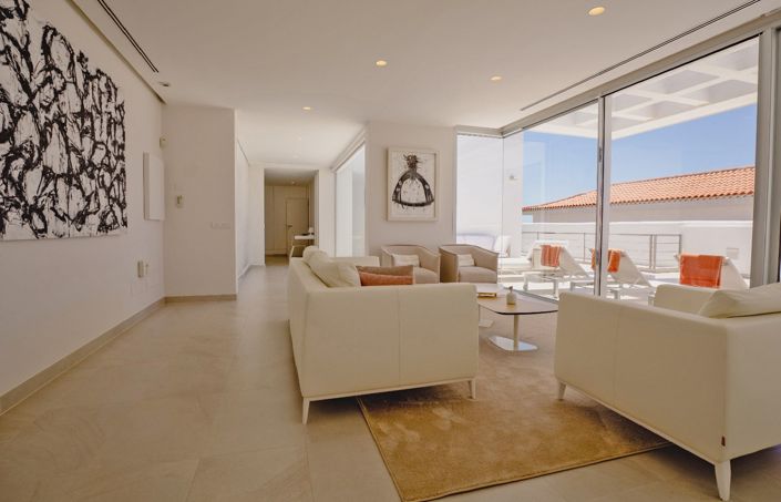 Image No.10-4 Bed Villa for sale