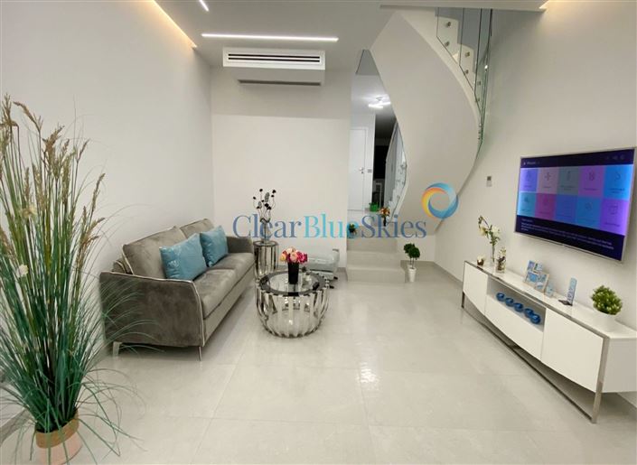 Image No.3-3 Bed Villa for sale