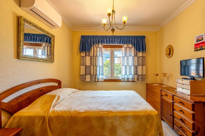 Image No.18-3 Bed Villa for sale