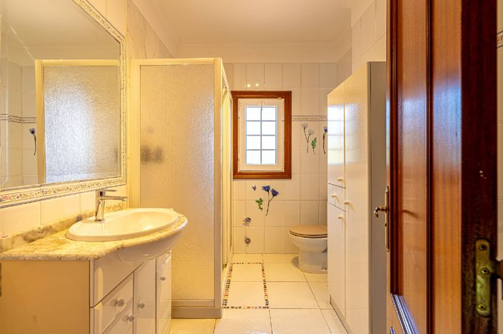 Image No.19-3 Bed Villa for sale