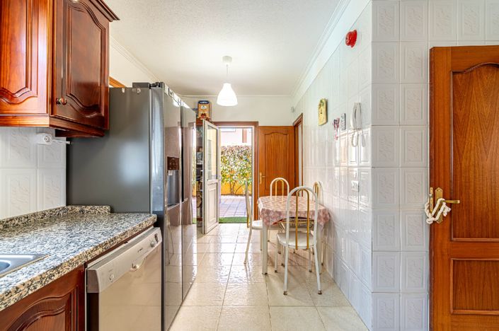 Image No.9-3 Bed Villa for sale