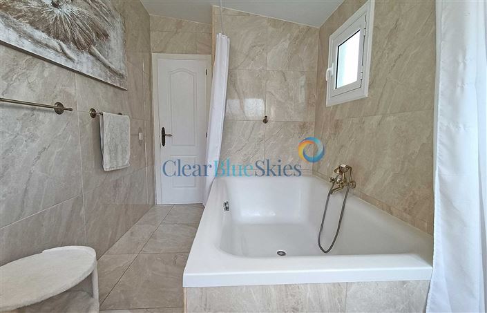 Image No.12-Maison de 4 chambres à vendre à Chayofa