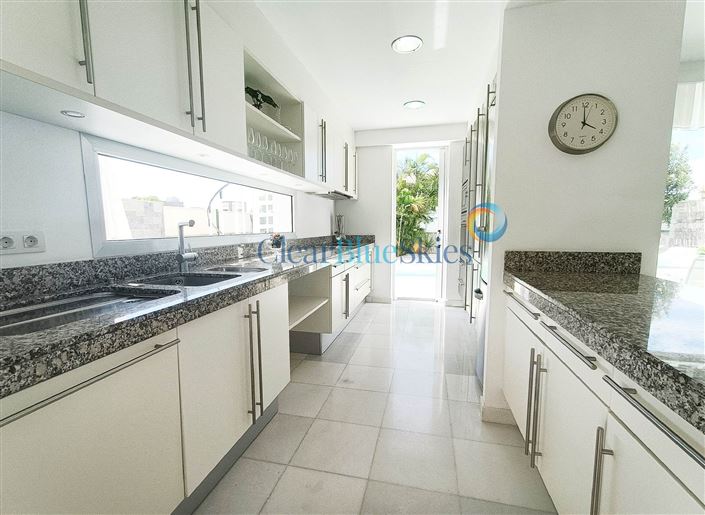 Image No.6-5 Bed Villa for sale