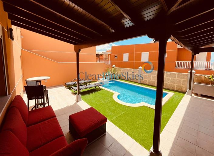 Image No.1-4 Bed Villa for sale