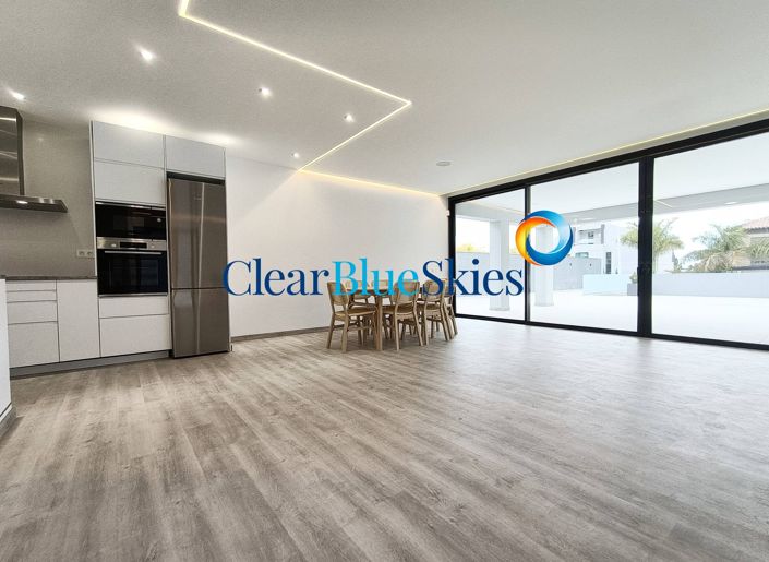 Image No.3-Villa de 4 chambres à vendre à El Madronal