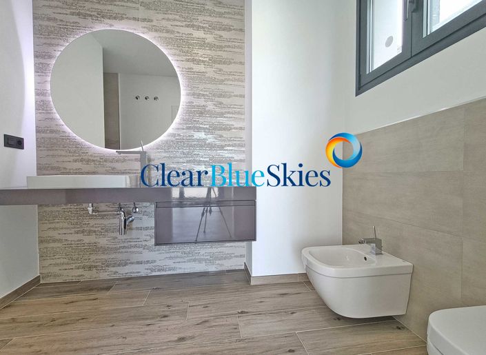 Image No.7-3 Bed Villa for sale