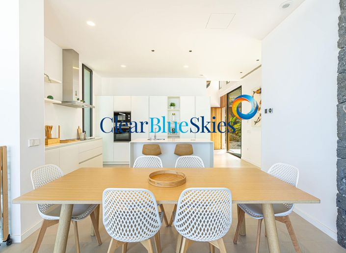 Image No.10-3 Bed Villa for sale