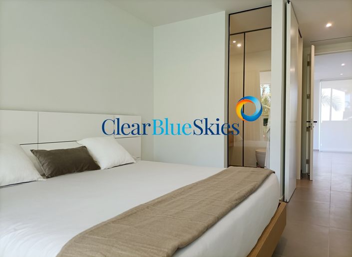 Image No.15-5 Bed Villa for sale