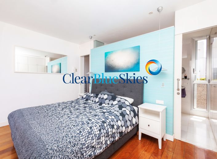 Image No.17-5 Bed House for sale
