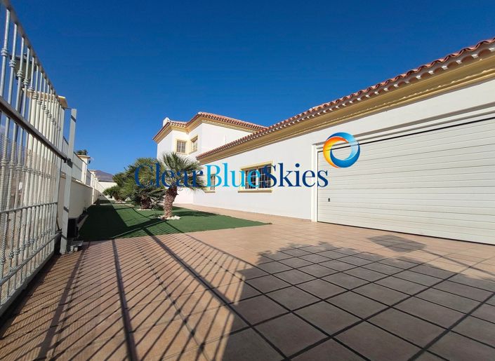 Image No.4-4 Bed Villa for sale