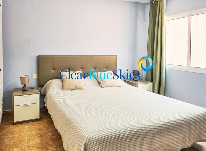 Image No.18-3 Bed House for sale