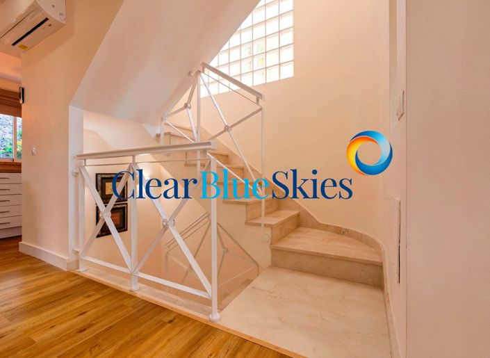 Image No.8-4 Bed Villa for sale