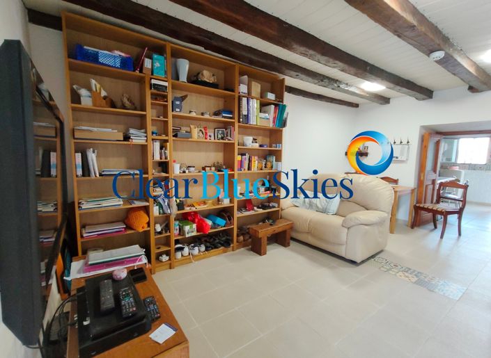 Image No.12-4 Bed Farmhouse for sale