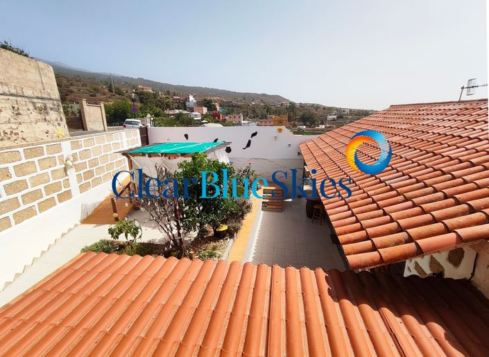 Image No.18-4 Bed Farmhouse for sale