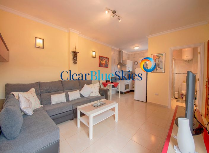 Image No.18-6 Bed House for sale