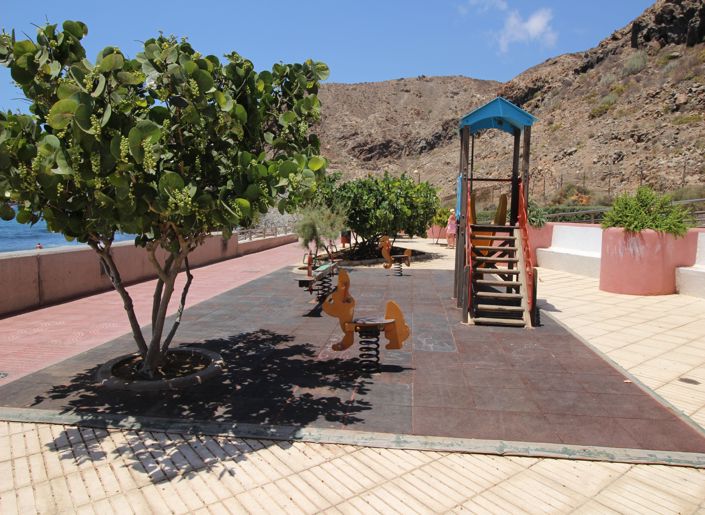 Image No.25-3 Bed Townhouse for sale