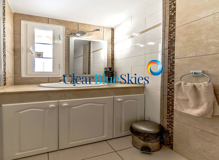 Image No.23-3 Bed House for sale