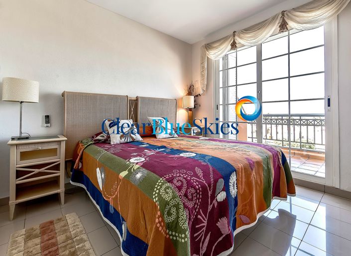 Image No.8-3 Bed House for sale