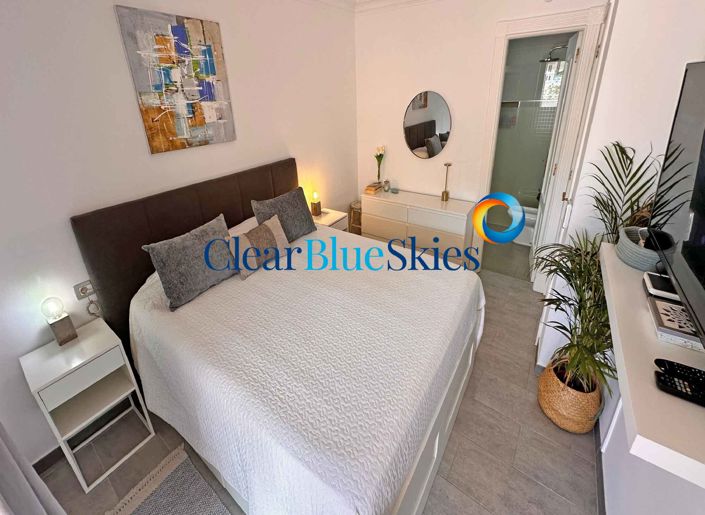 Image No.18-4 Bed Townhouse for sale