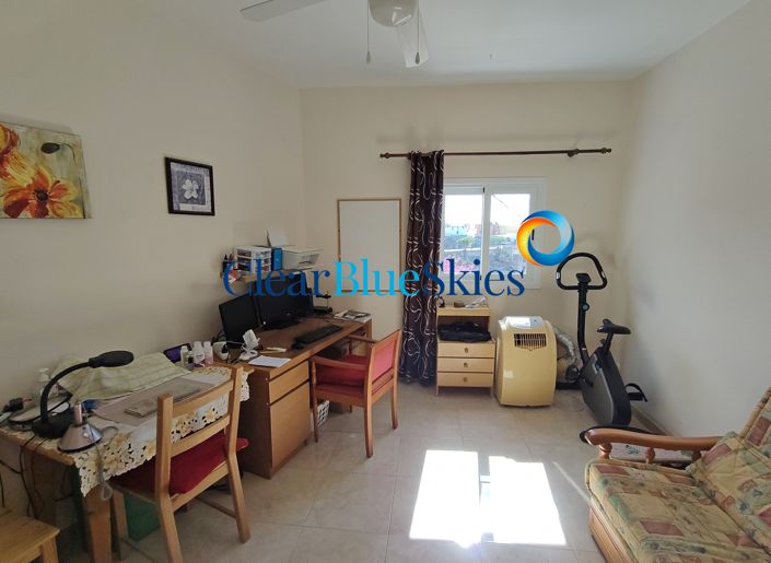 Image No.13-3 Bed House for sale