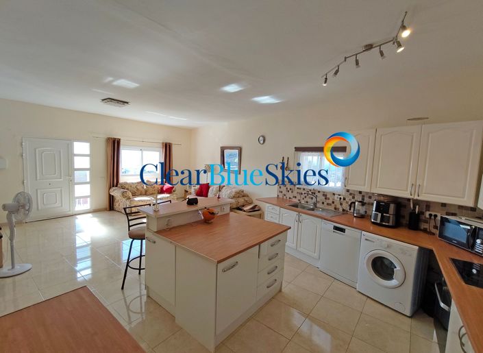 Image No.14-3 Bed House for sale