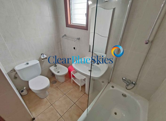 Image No.13-3 Bed House for sale