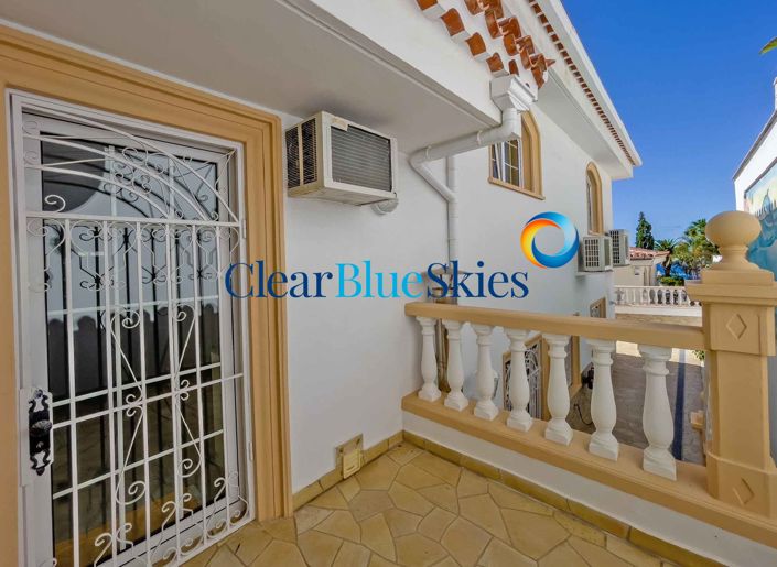 Image No.26-3 Bed Villa for sale