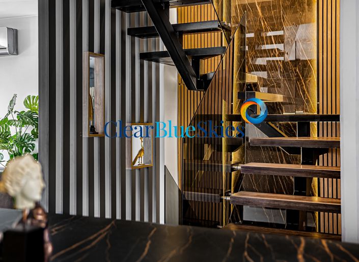 Image No.10-4 Bed House for sale