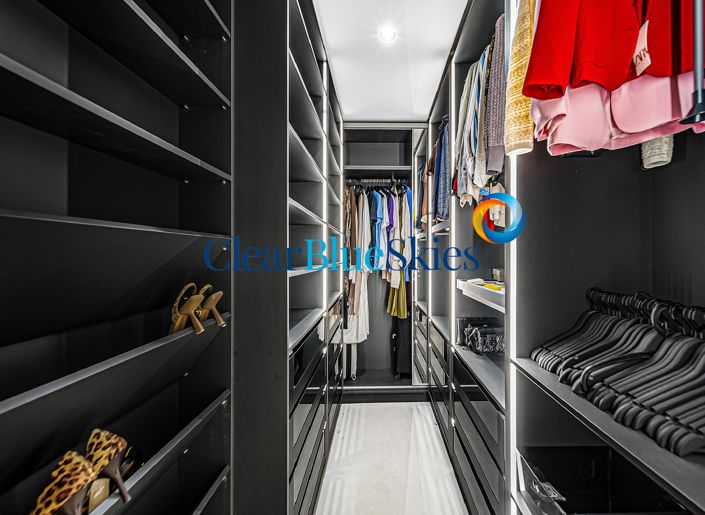 Image No.16-4 Bed House for sale