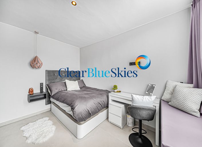 Image No.19-4 Bed House for sale