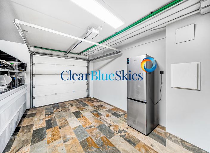 Image No.20-4 Bed House for sale