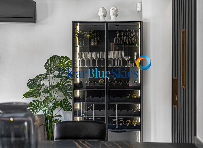 Image No.8-4 Bed House for sale