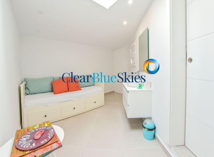 Image No.12-2 Bed Apartment for sale