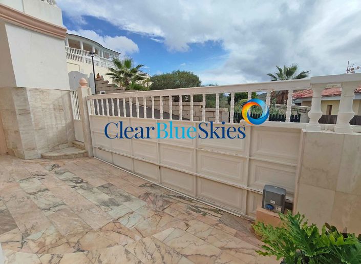 Image No.29-3 Bed Villa for sale