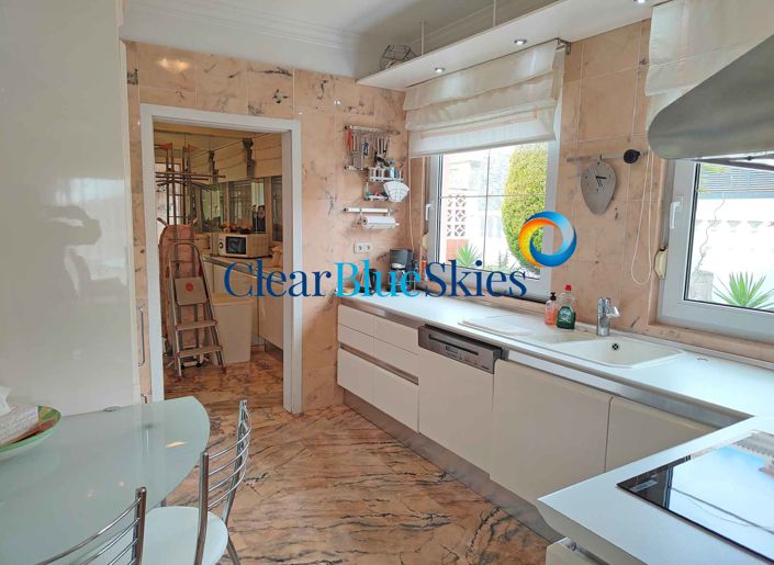 Image No.8-3 Bed Villa for sale