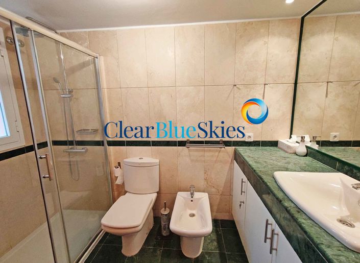 Image No.18-2 Bed Townhouse for sale