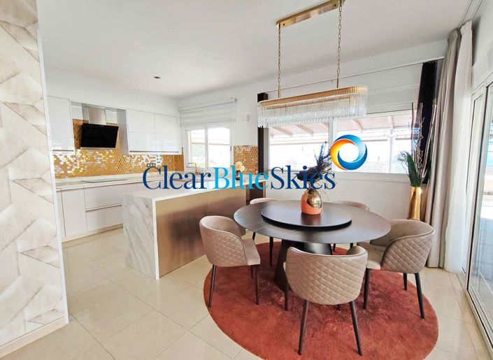 Image No.8-3 Bed Villa for sale