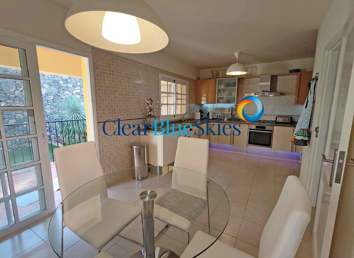 Image No.3-3 Bed House for sale