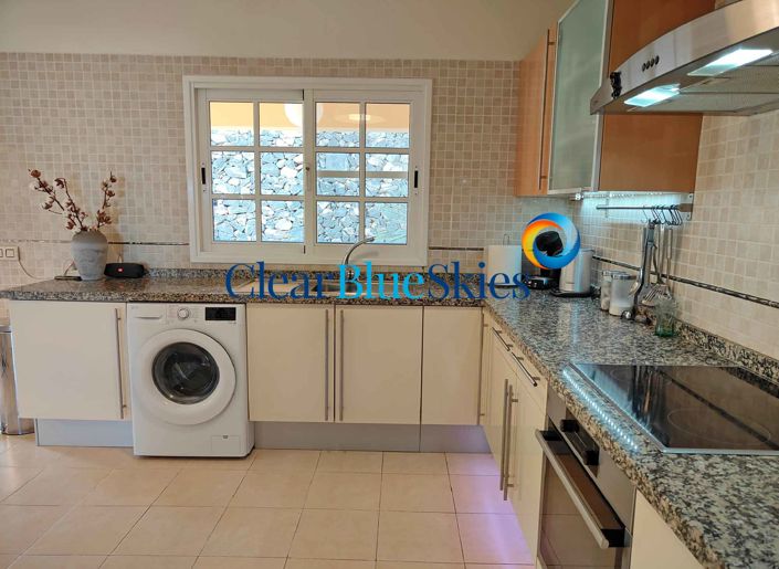 Image No.4-3 Bed House for sale