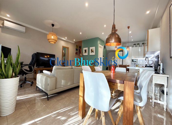 Image No.5-2 Bed House for sale