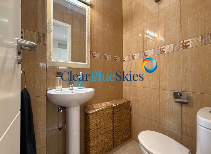 Image No.6-2 Bed House for sale