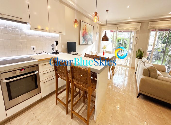 Image No.8-2 Bed House for sale