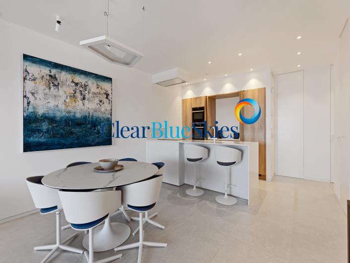 Image No.37-2 Bed Apartment for sale